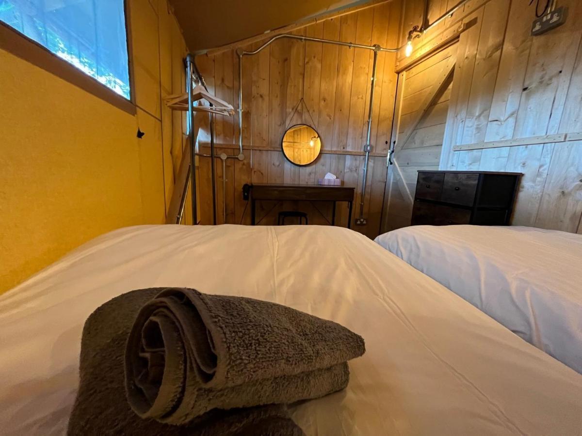 Aladdin Safari Tent United Kingdom Buitenkant foto