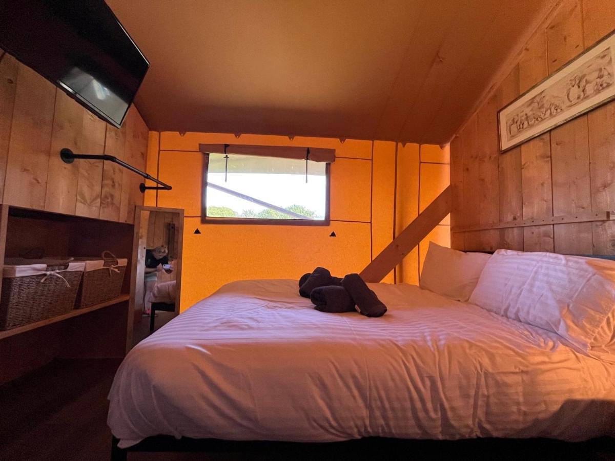 Aladdin Safari Tent United Kingdom Buitenkant foto