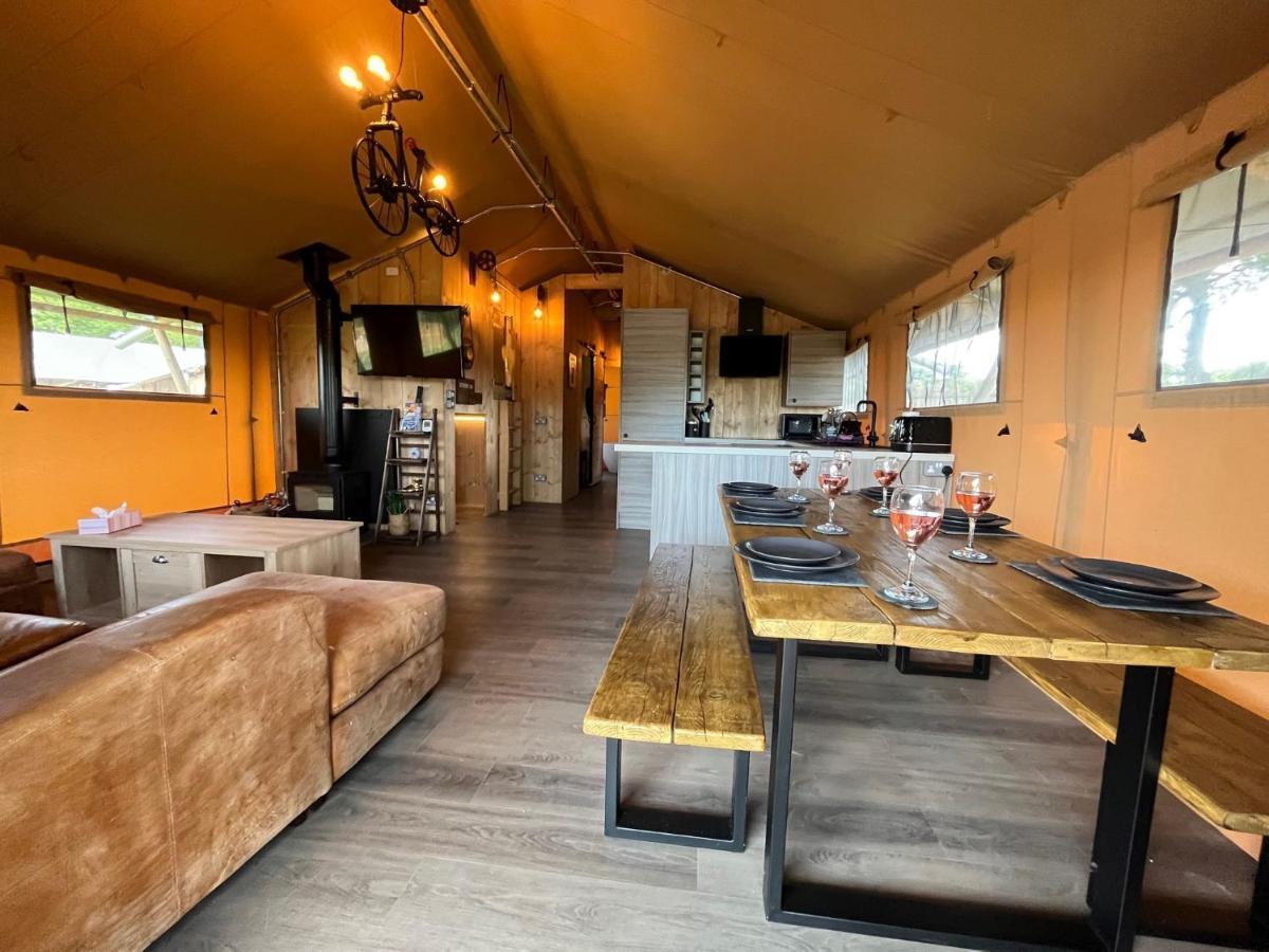 Aladdin Safari Tent United Kingdom Buitenkant foto